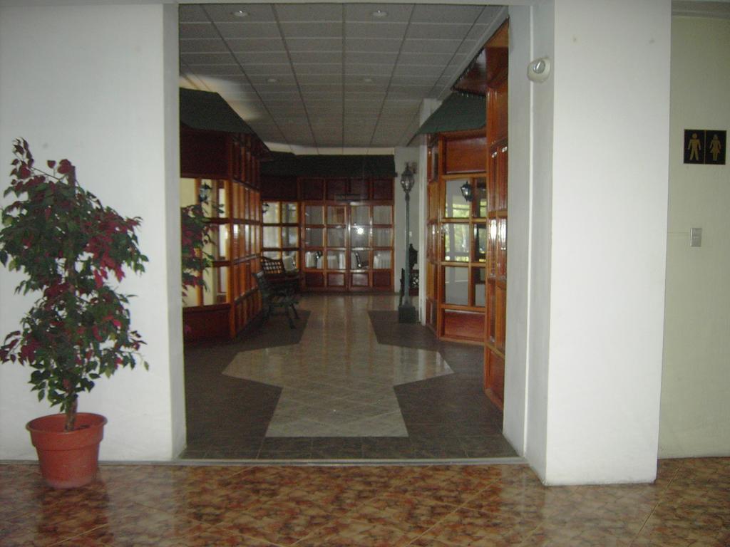 Hotel La Riviera De Atitlan Панахачель Экстерьер фото